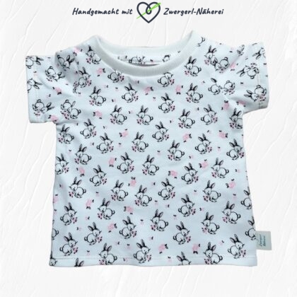 Kinder-T-Shirt mit süßem Hasen-Motiv handmade in Bio-Qualität