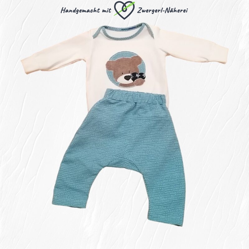 Kombi-Set Hose und Shirt blau mit Teddy für Kind und Baby handmade aus Bio-Baumwolle Vorderansicht