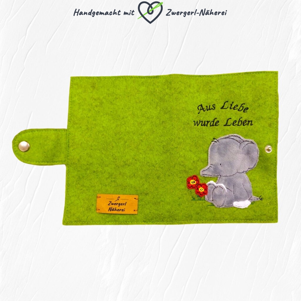 Mutter-Kind-Pass Hülle Österreich handmade grüner Wollfilz mit Elefant-Motiv Aussenansicht für Babys und Kleinkinder