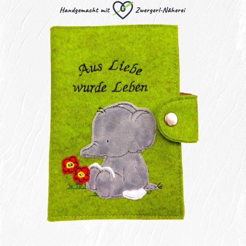 Mutter-Kind-Pass Hülle Österreich handmade grüner Wollfilz mit Elefant-Motiv Vorderansicht für Babys und Kleinkinder