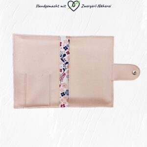 Mutterkindpass-Hülle handmade Kunstleder und Stoff in rosé Hund-Stickapplikation innen