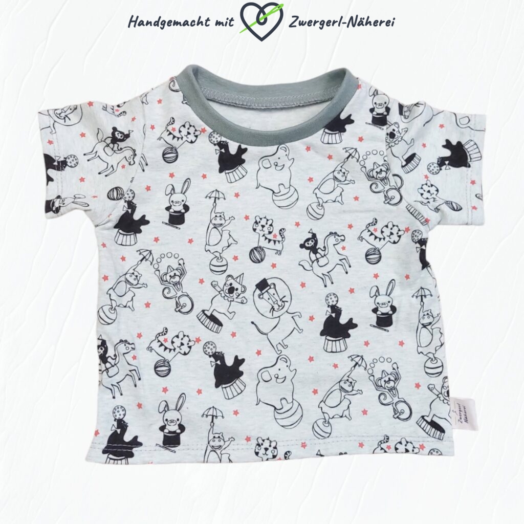 Kinder T-Shirt Hellmint mit Zirkustier-Motiven handmade Kindermode