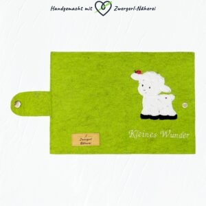 Mutterkindpass-Hülle Grün Merino-Wollfilz Lamm-Stickapplikation handmade Top Qualität Aussenansicht