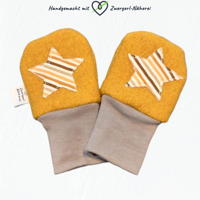 Fäustlinge Handschuhe Senfgelb mit Stern und Streifenmuster Winterzeit Top handmade Qualität Vorderansicht