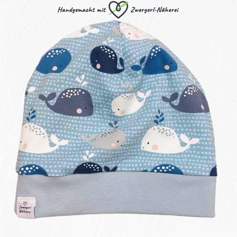 Wendebeanie Blau mit Walen und Bündchen Bio-Baumwolle handmade Aussenansicht